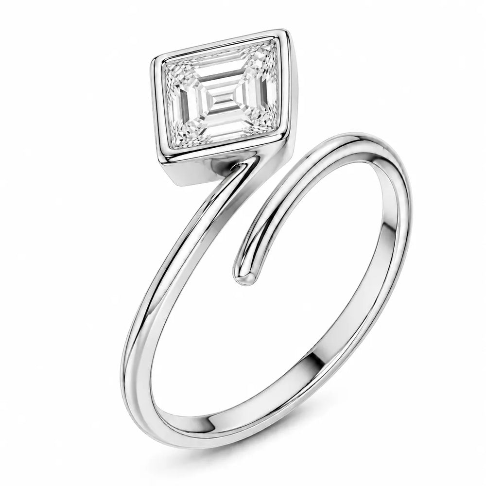 Elegant Pear-Cut Bezel Wrap Diamond Ring