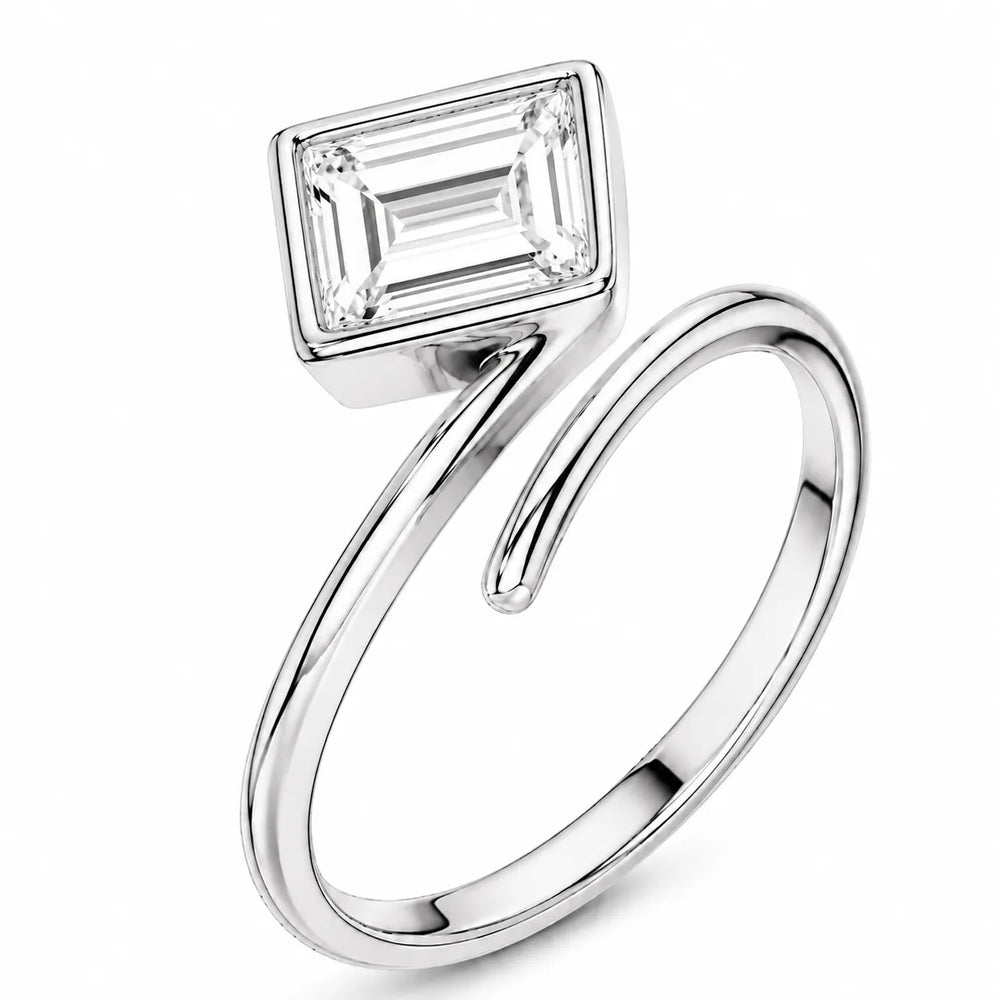 Elegant Pear-Cut Bezel Wrap Diamond Ring
