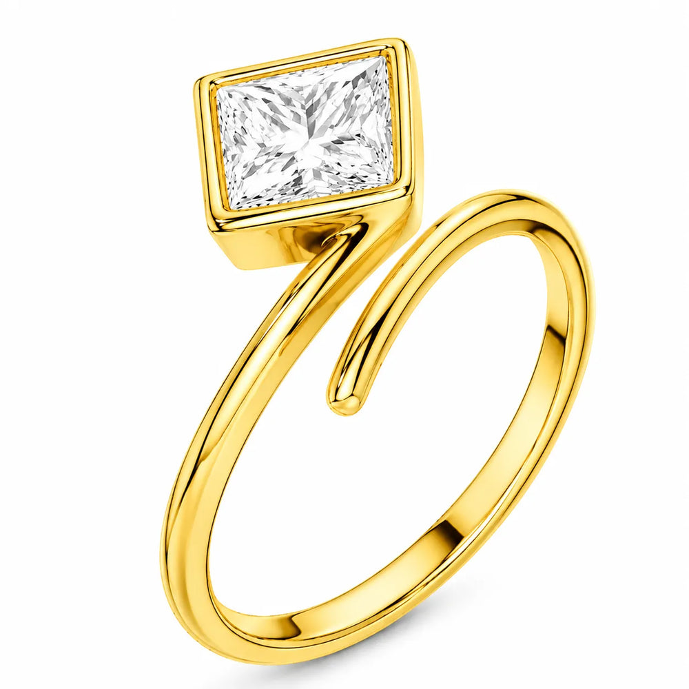 Elegant Pear-Cut Bezel Wrap Diamond Ring