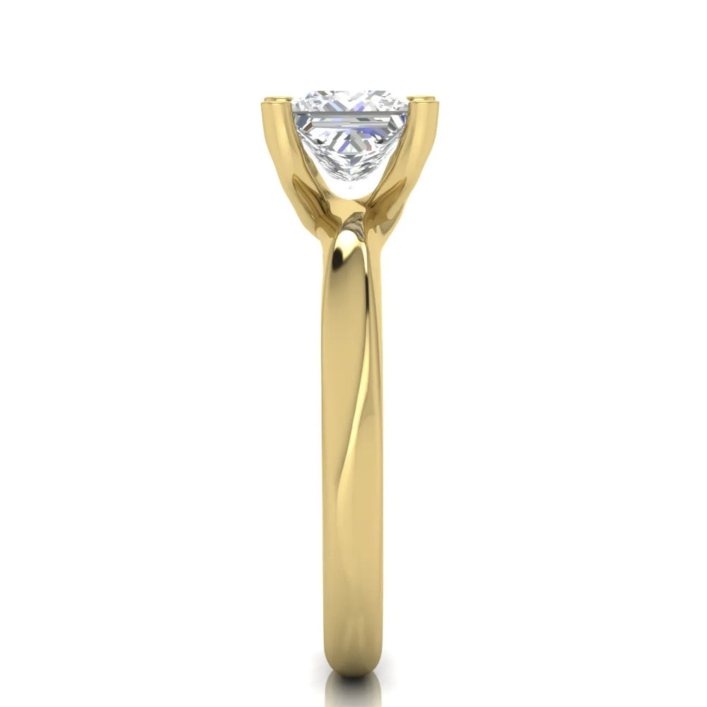 Elegant Solitaire Engagement Ring