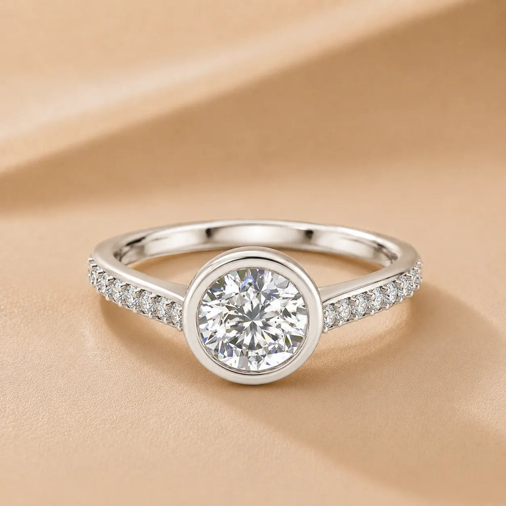 Elegant Bezel-Set Accent Ring – Round (925 Sterling Silver)