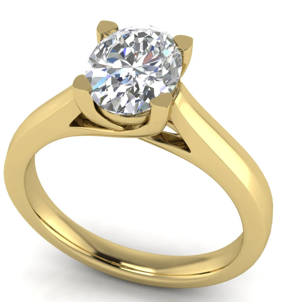 Elegant Solitaire Ring with Classic Four-Prong Setting