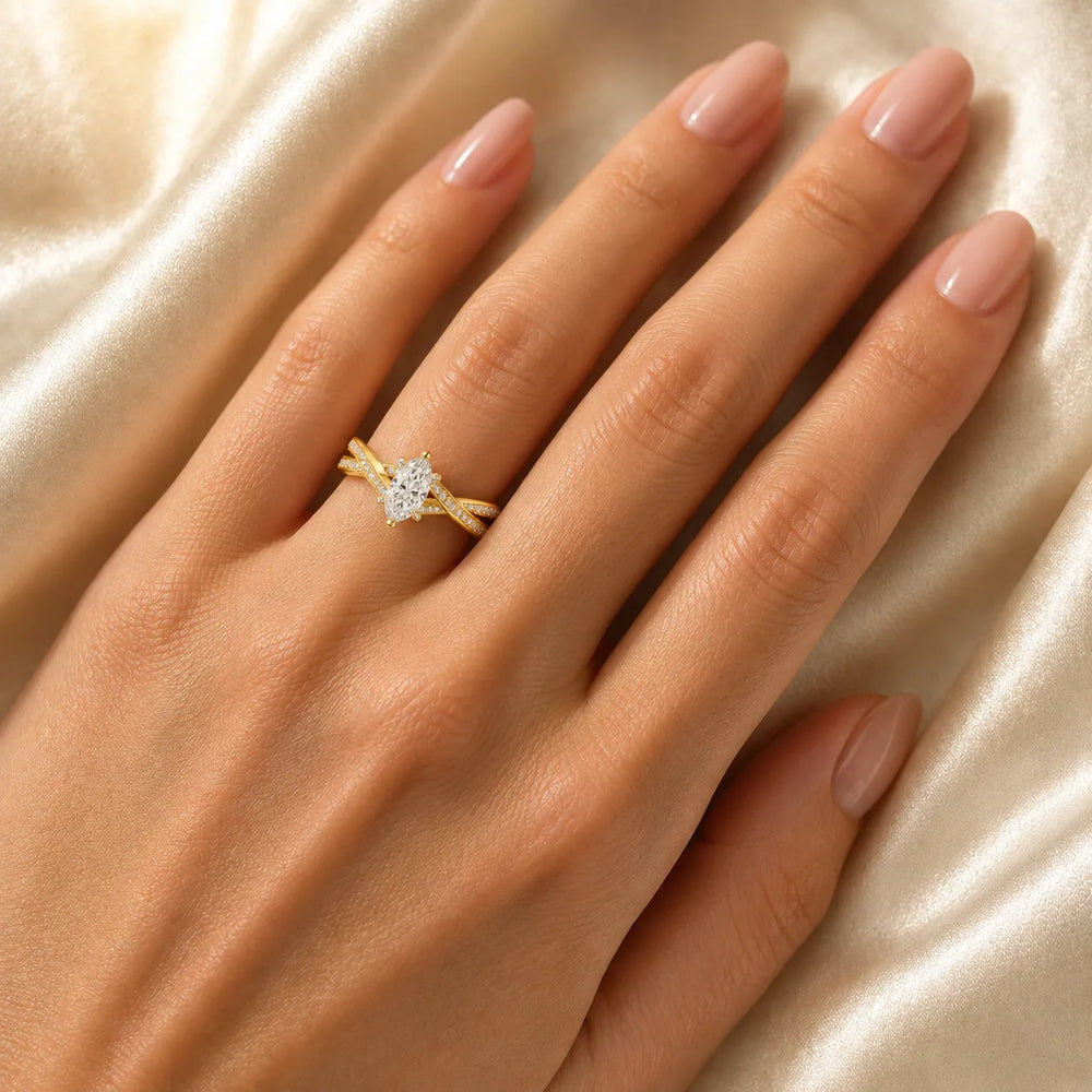 Eternal Embrace Solitaire Ring With Round Diamond