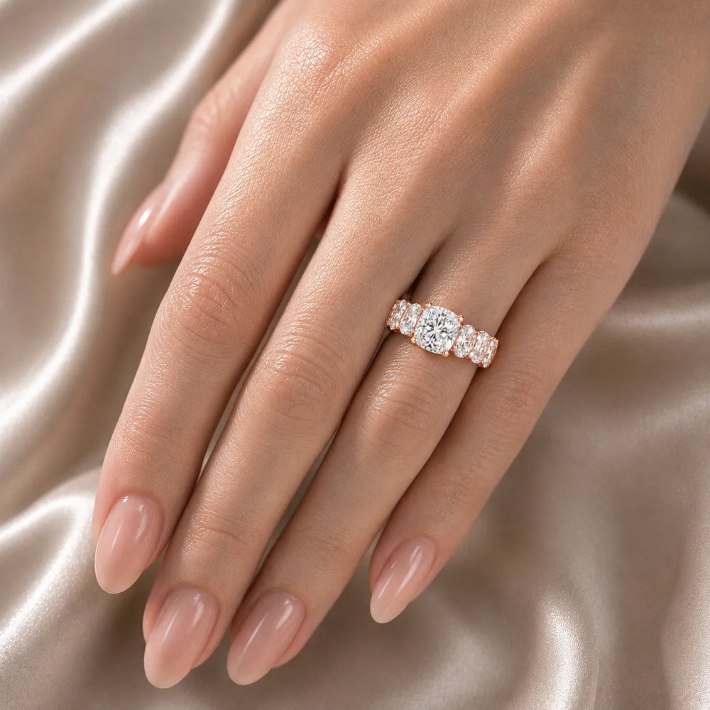 The Everlasting Grace Ring with Oval Diamond