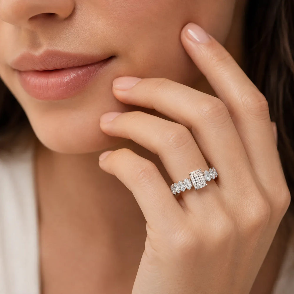 The Everlasting Grace Ring with Oval Diamond