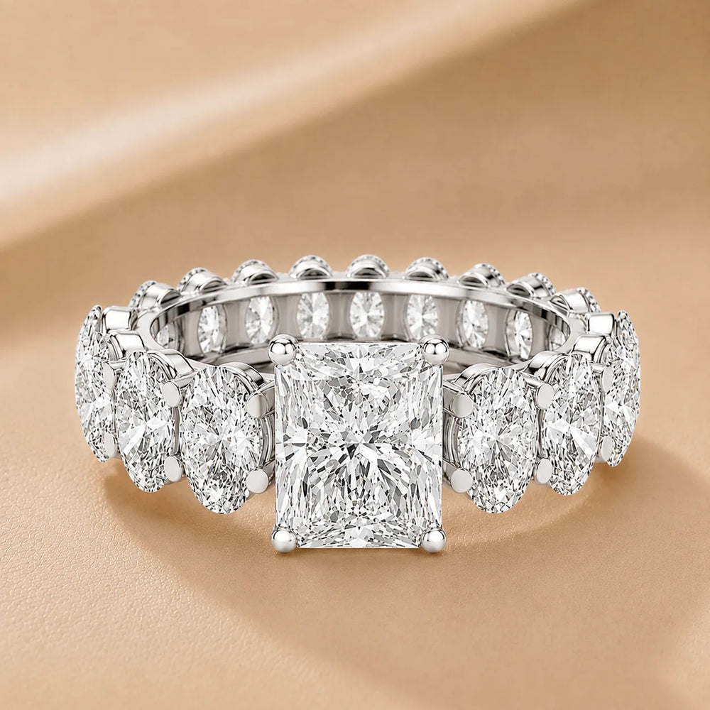 The Everlasting Grace Ring with Oval Diamond