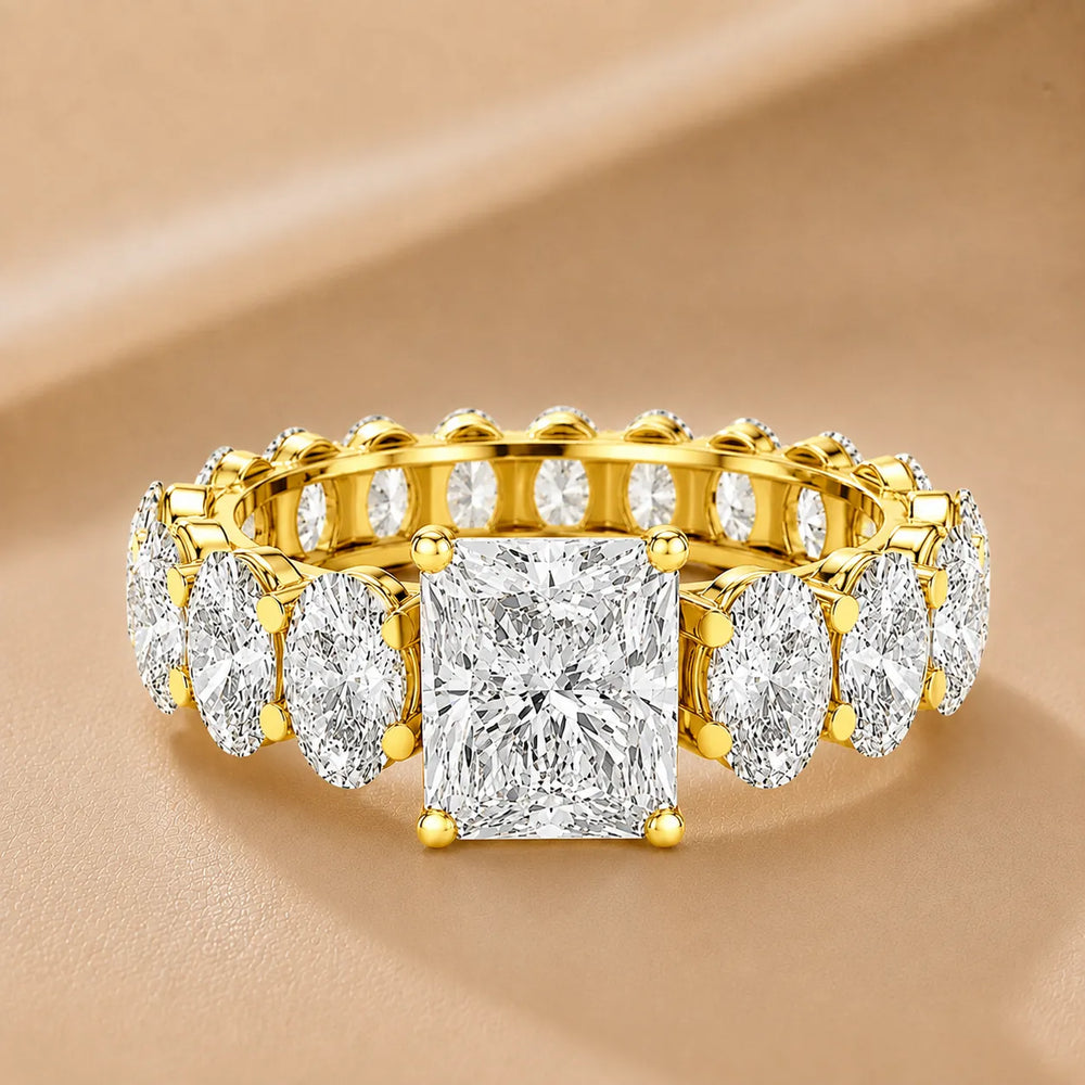 The Everlasting Grace Ring with Oval Diamond