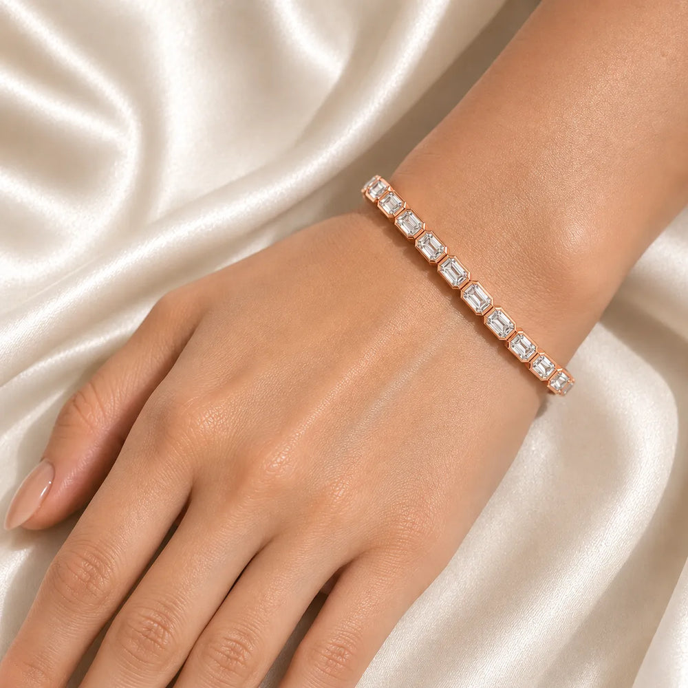 Heritage Diamond Elegance Emerald-Shaped Diamonds Bracelet