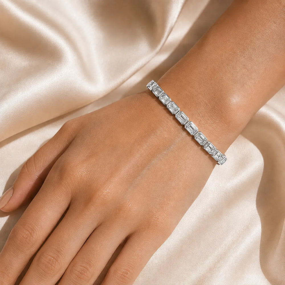 Heritage Diamond Elegance Emerald-Shaped Diamonds Bracelet