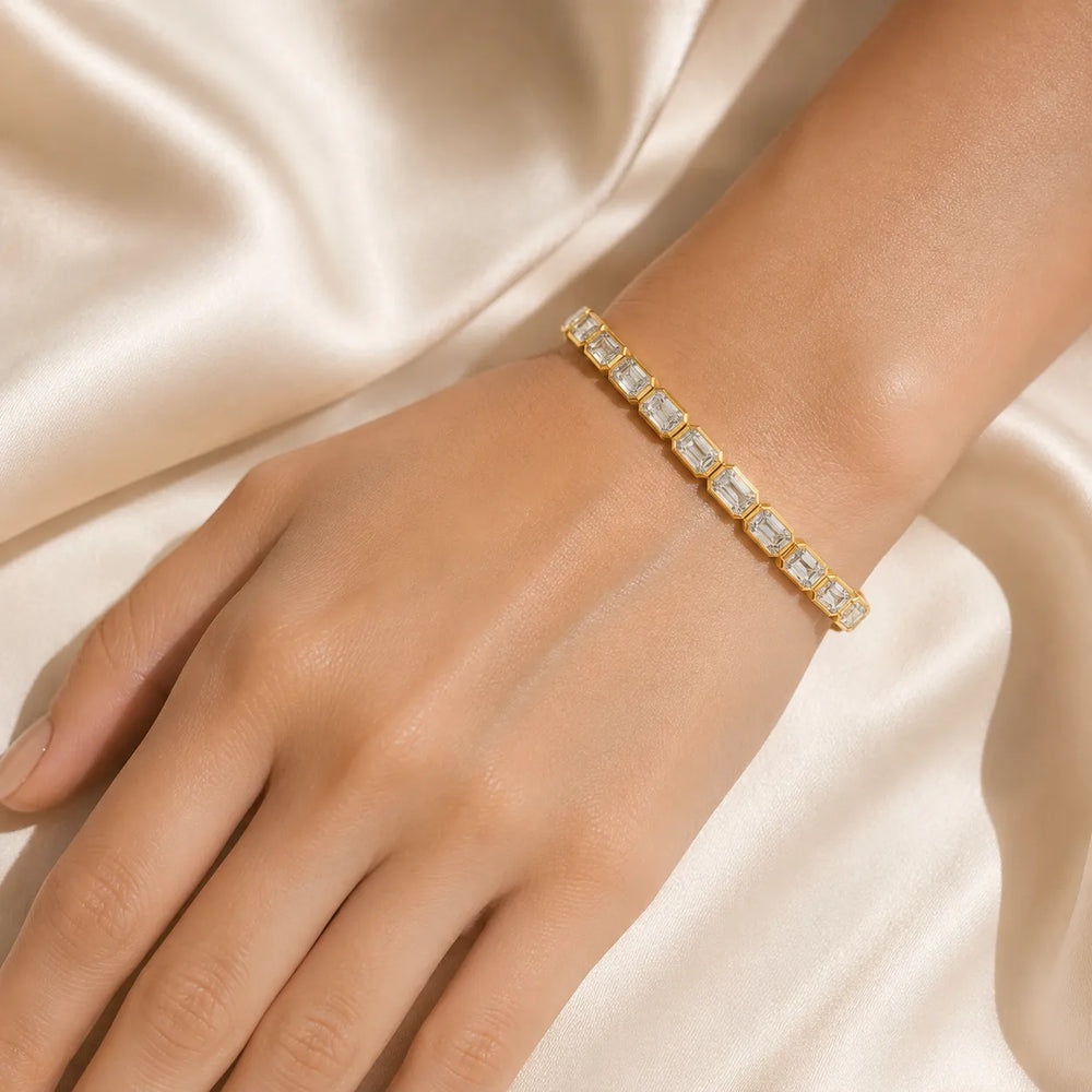 Heritage Diamond Elegance Emerald-Shaped Diamonds Bracelet