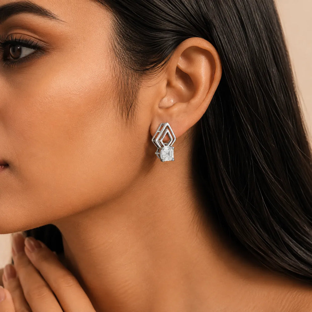 The Diamond Horizon Studs earring
