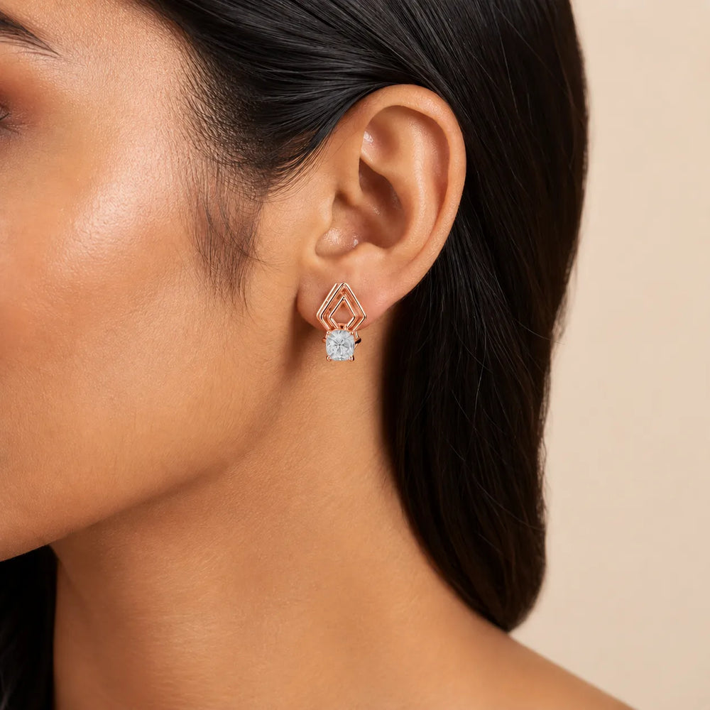 The Diamond Horizon Studs earring