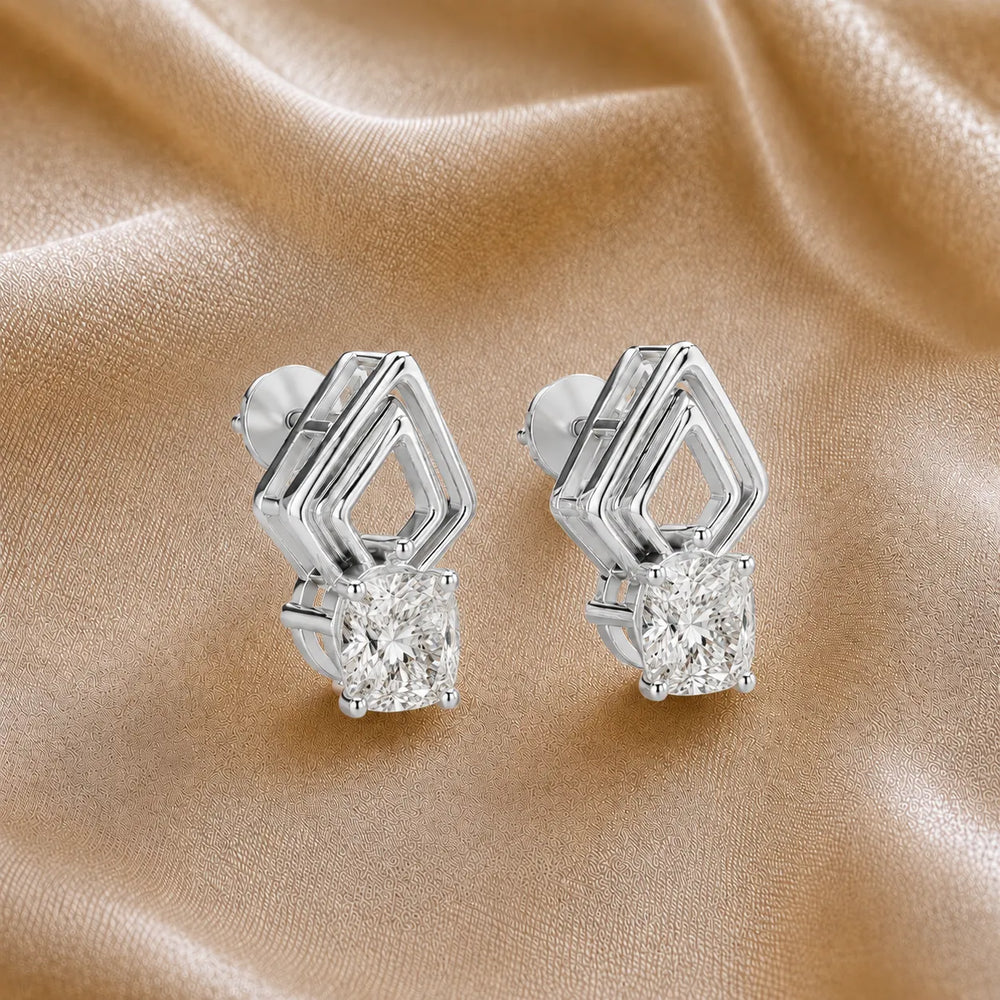 The Diamond Horizon Studs earring