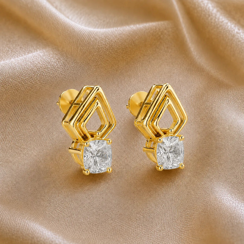The Diamond Horizon Studs earring