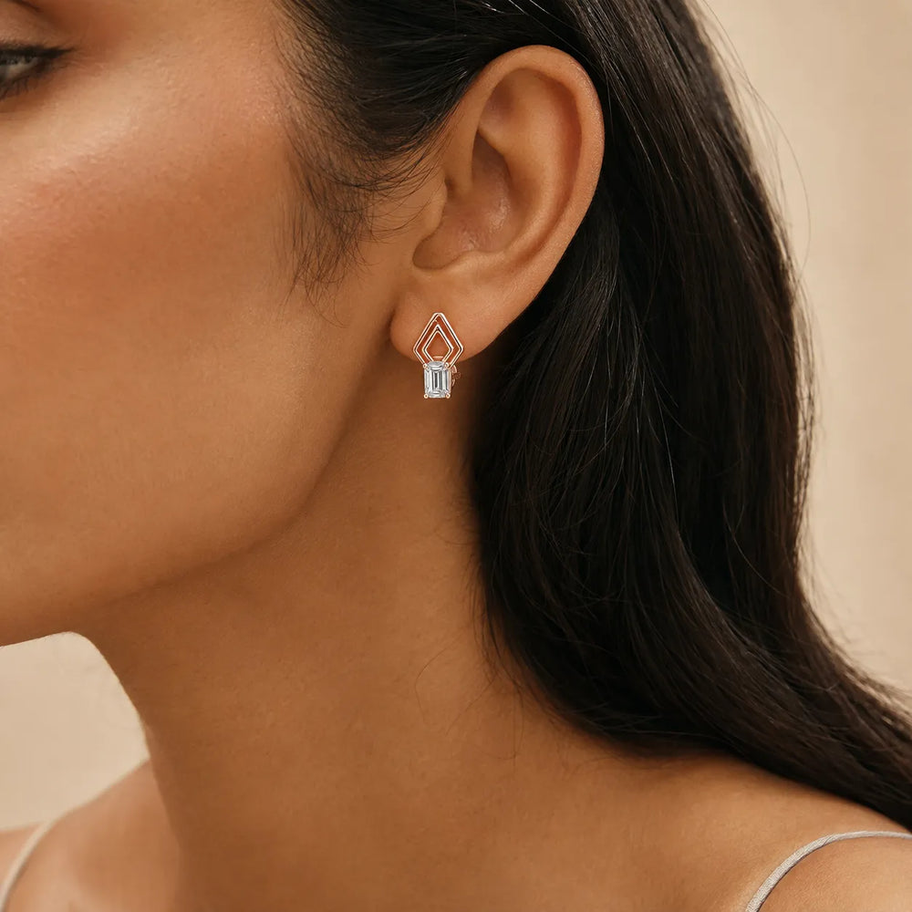 The Diamond Horizon Studs earring