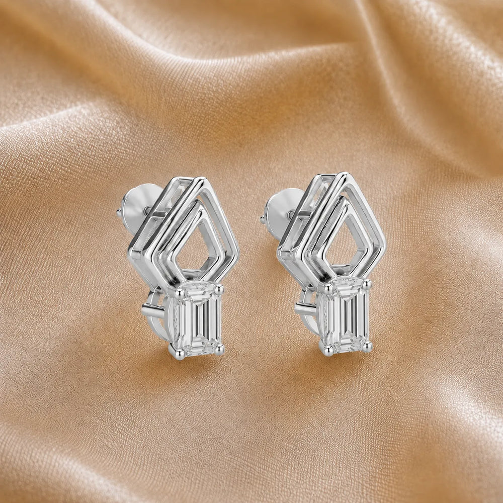 The Diamond Horizon Studs earring