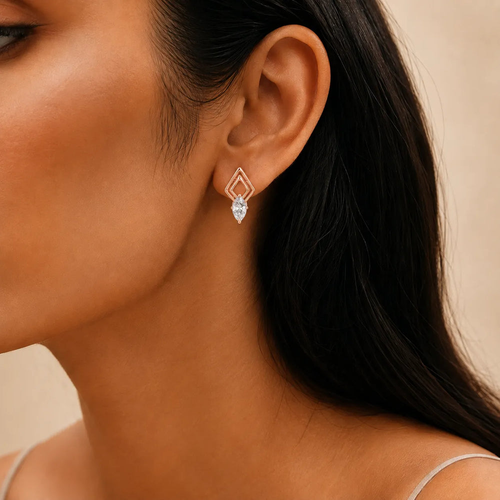 The Diamond Horizon Studs earring