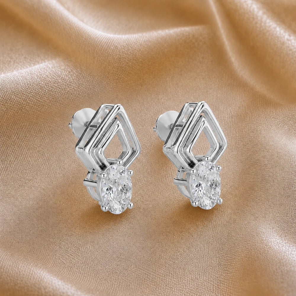 The Diamond Horizon Studs earring
