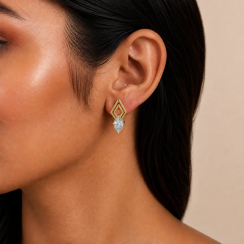 The Diamond Horizon Studs earring