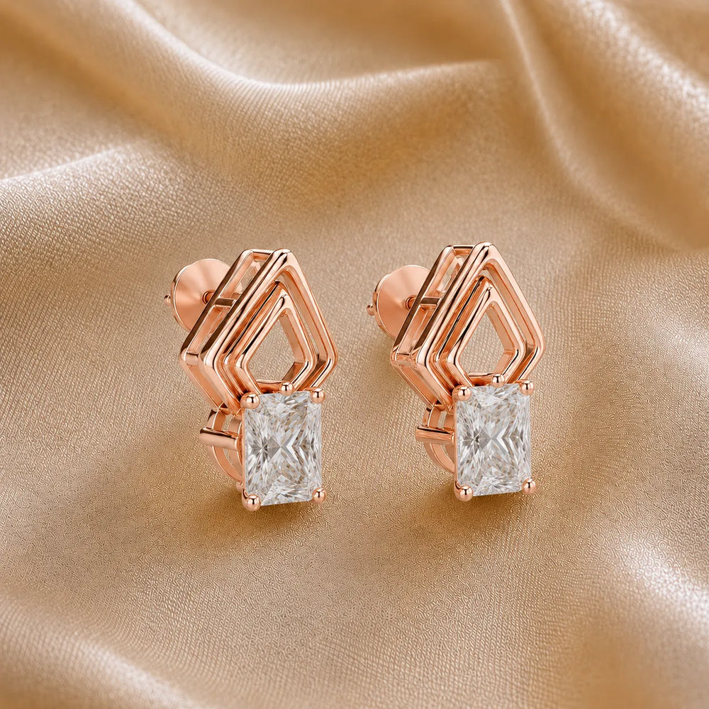 The Diamond Horizon Studs earring