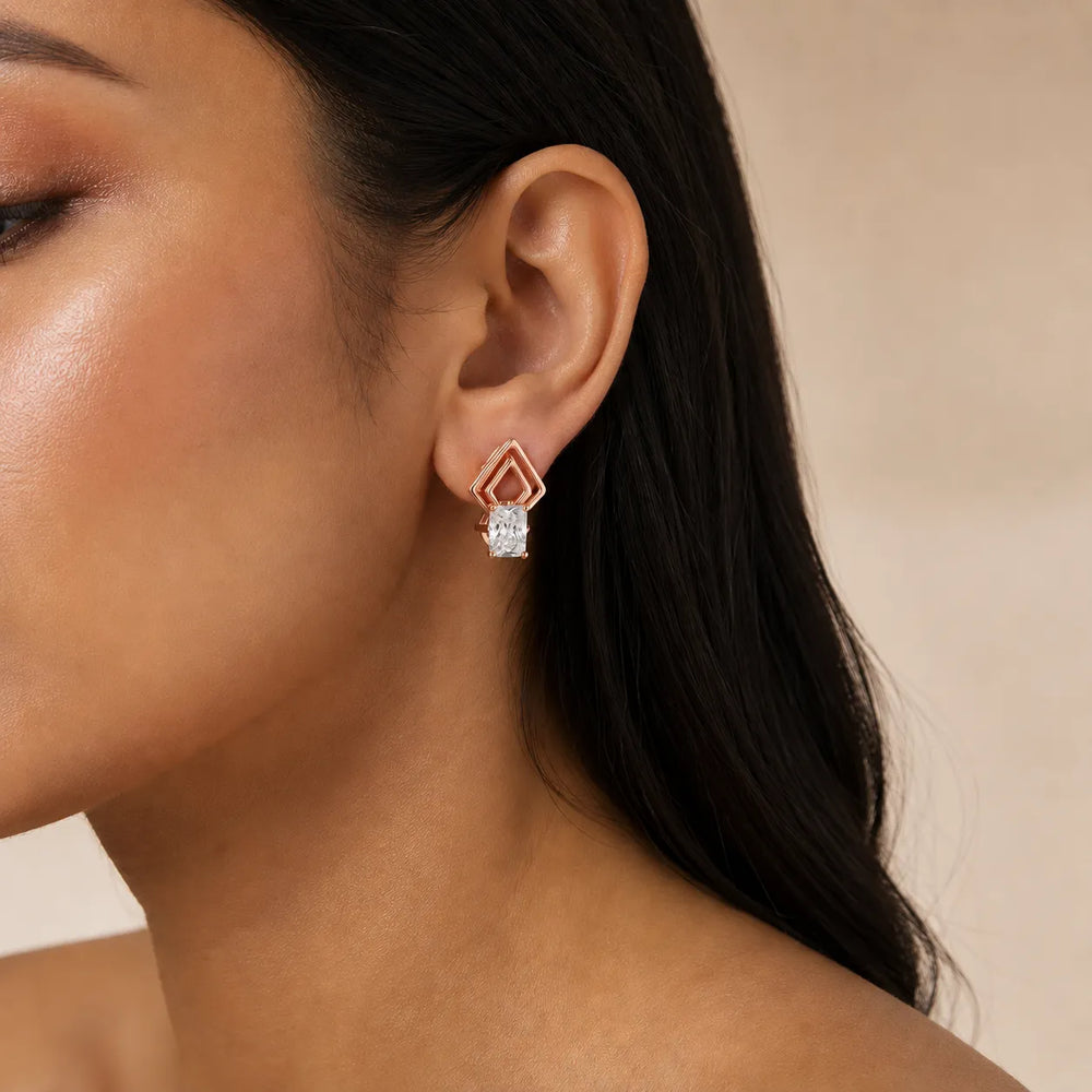 The Diamond Horizon Studs earring