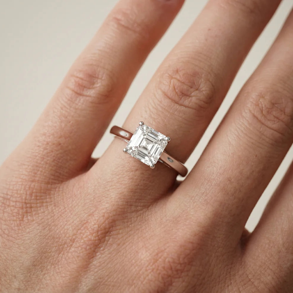 Iris Vintage Heart Diamond Engagement Ring