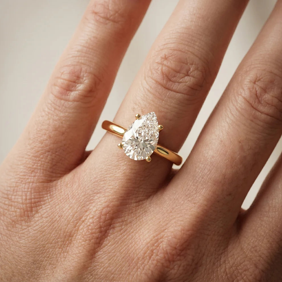 Iris Vintage Heart Diamond Engagement Ring