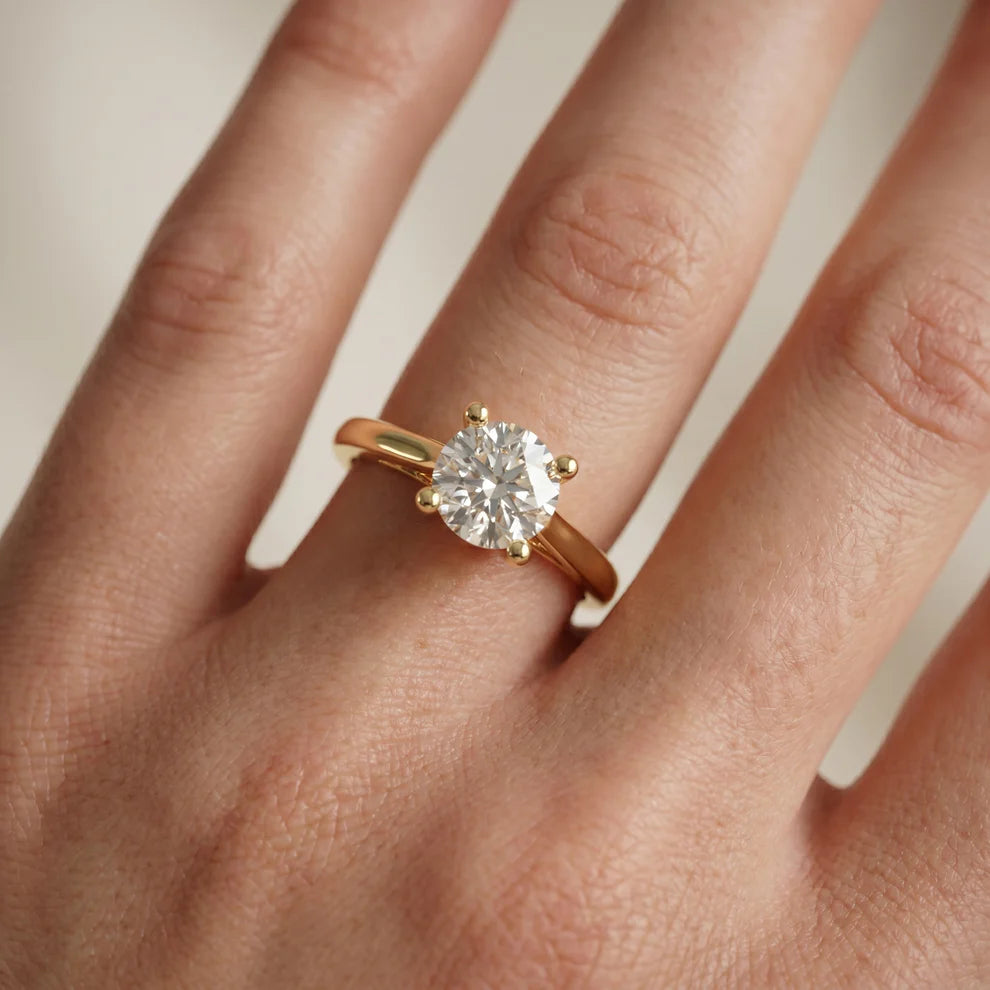 Iris Vintage Heart Diamond Engagement Ring