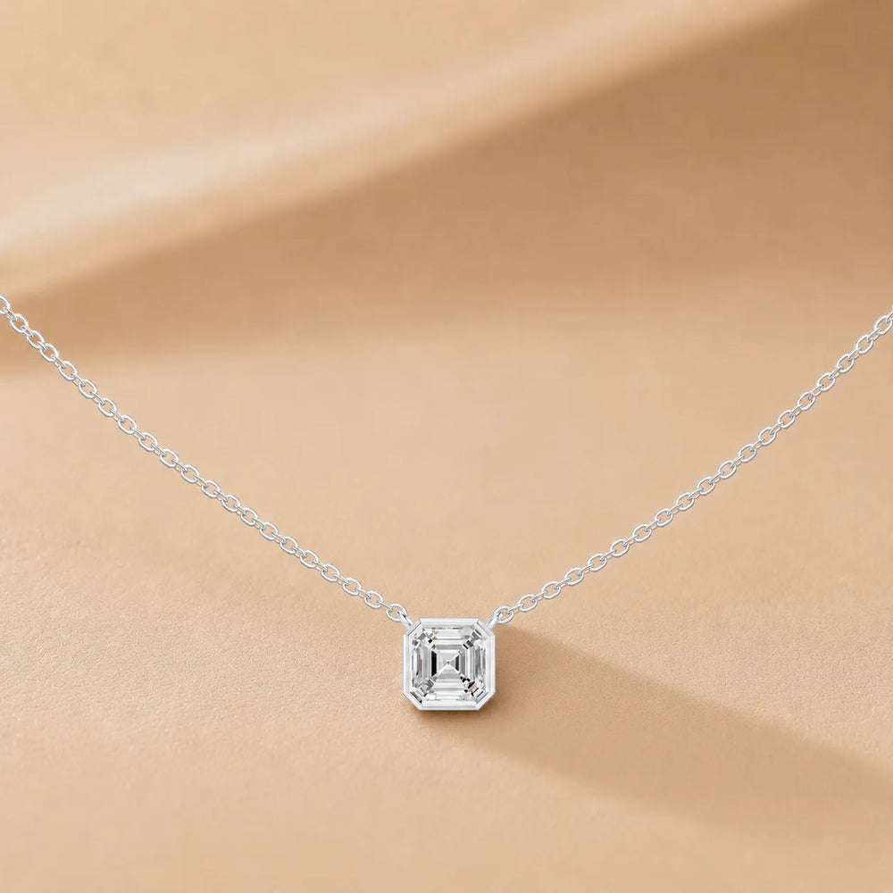 Royal Solitaire Pendant with Italian Chain Necklace