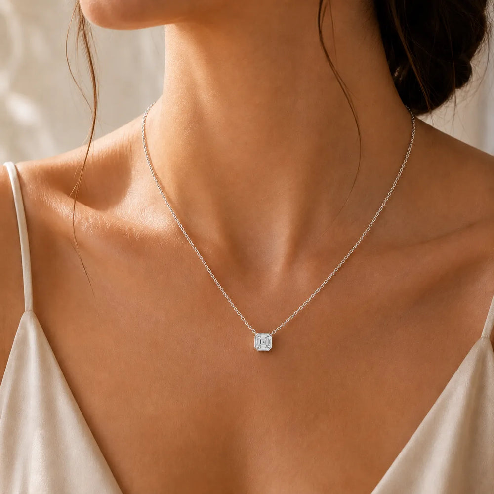Royal Solitaire Pendant with Italian Chain Necklace