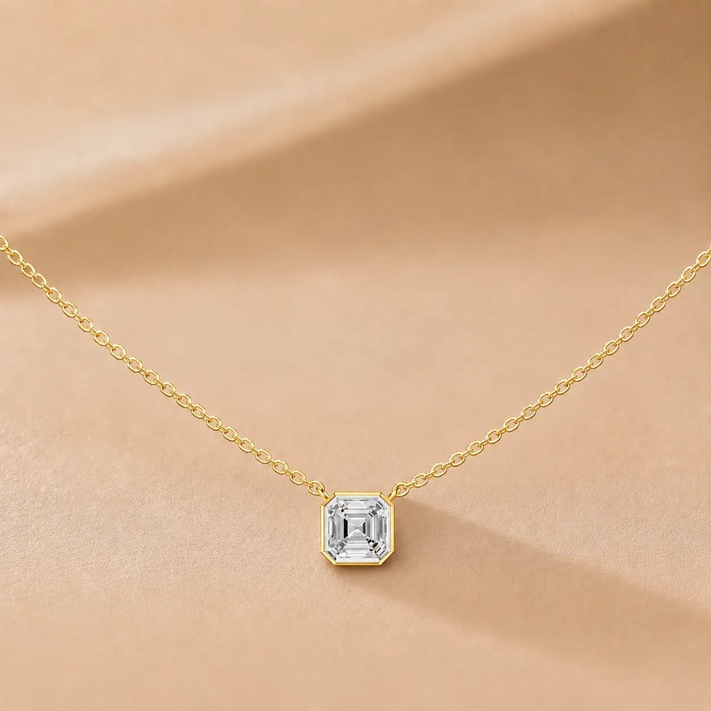 Royal Solitaire Pendant with Italian Chain Necklace