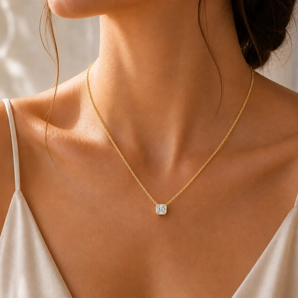 Royal Solitaire Pendant with Italian Chain Necklace