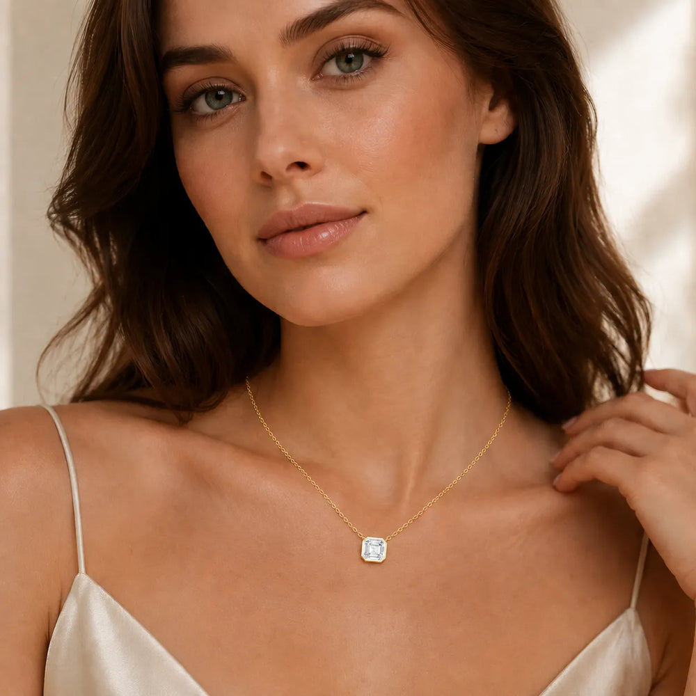 Royal Solitaire Pendant with Italian Chain Necklace