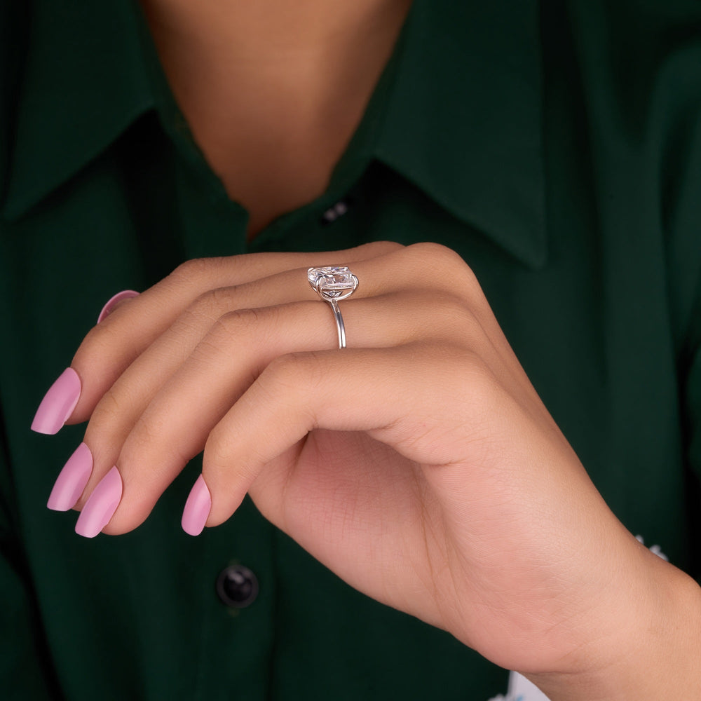 Cushion Cut Labgrown Engagement Ring
