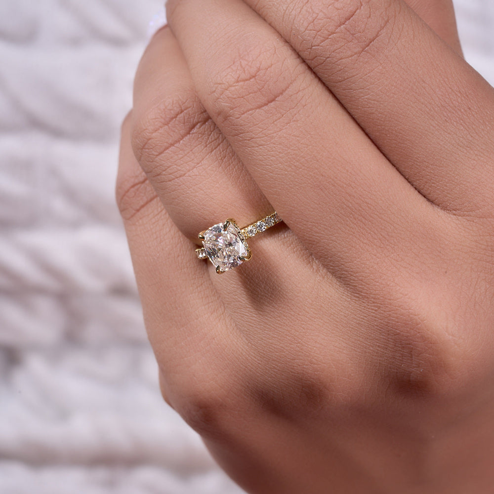 Cushion Cut Labgrown Ring