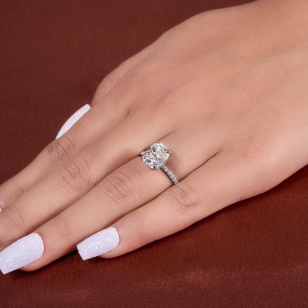 Cushion Cut Labgrown Ring