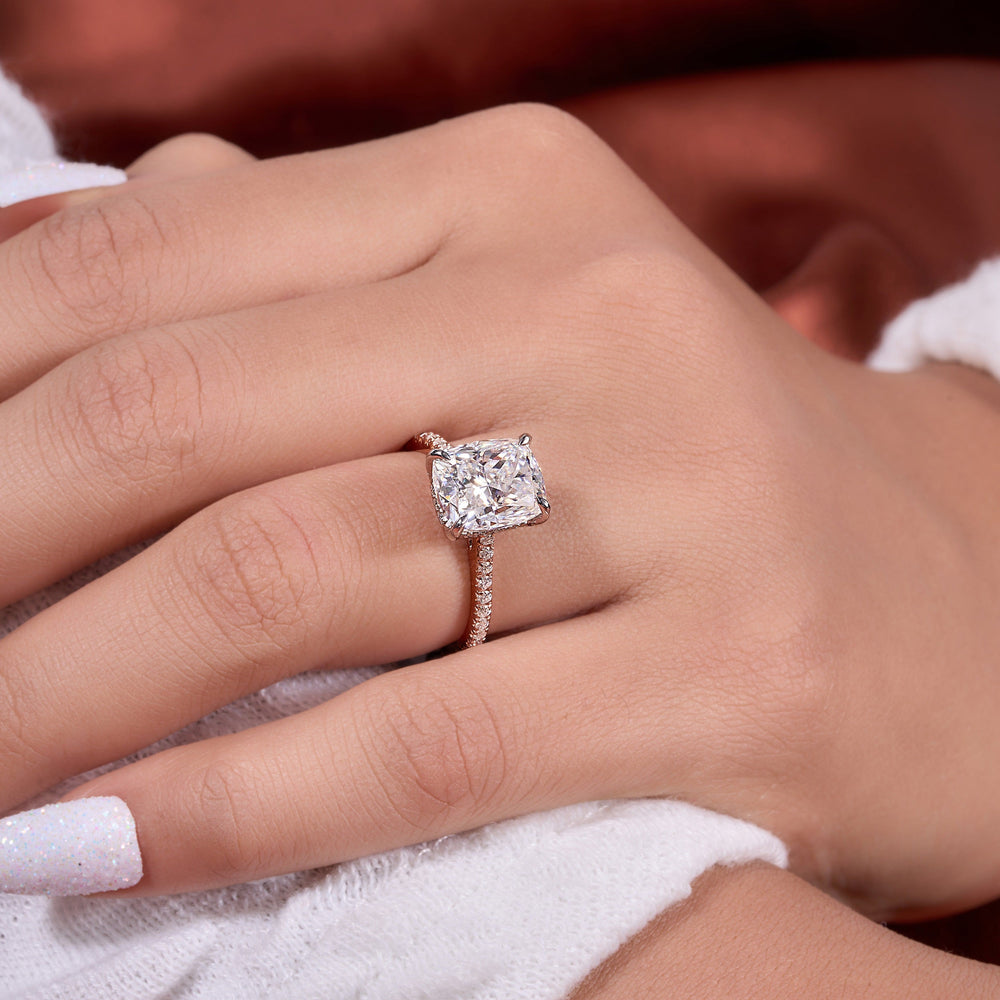 Cushion Cut Labgrown Ring
