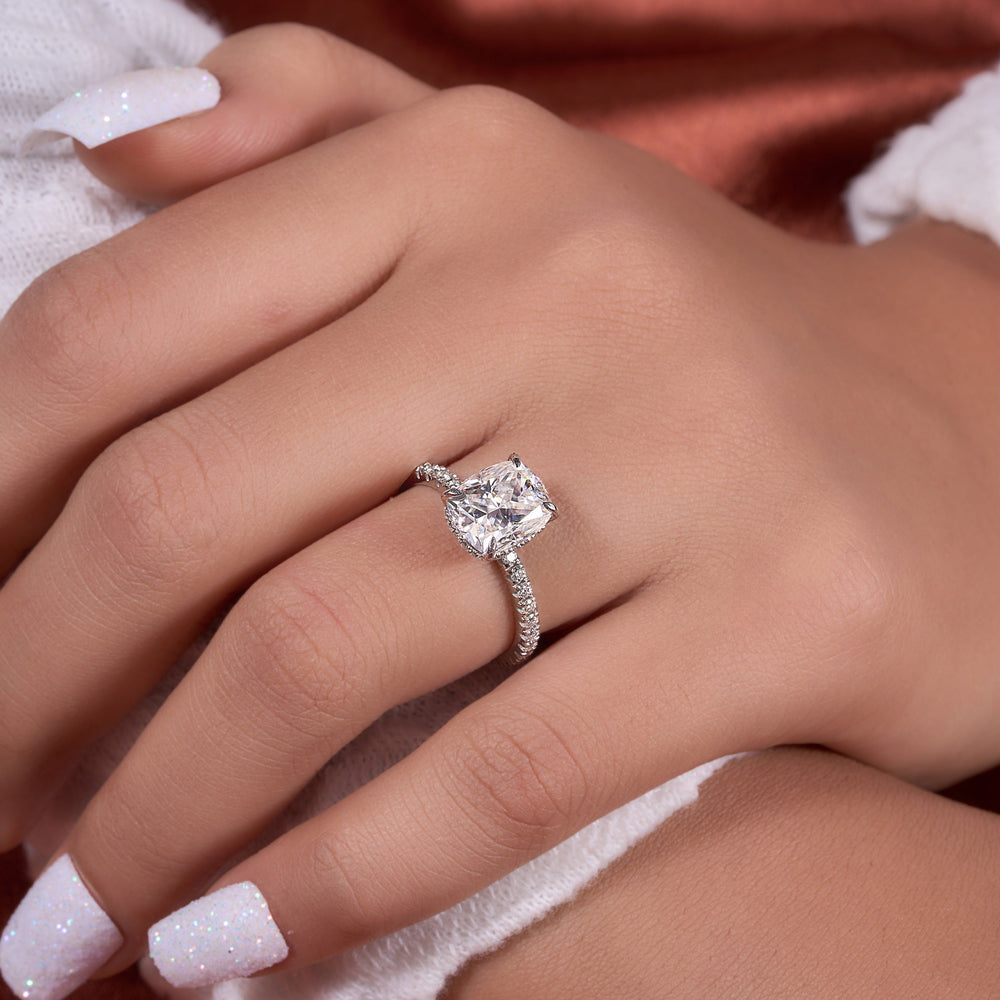 Cushion Cut Labgrown Ring