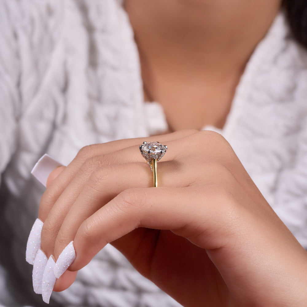 Brilliant Cut Round Labgrown Ring