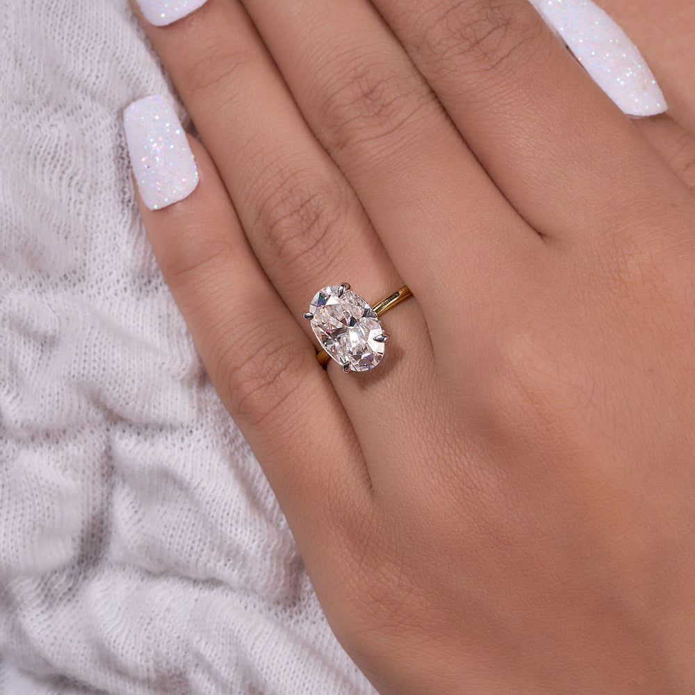 Oval Cut Labgrown Engagement Ring