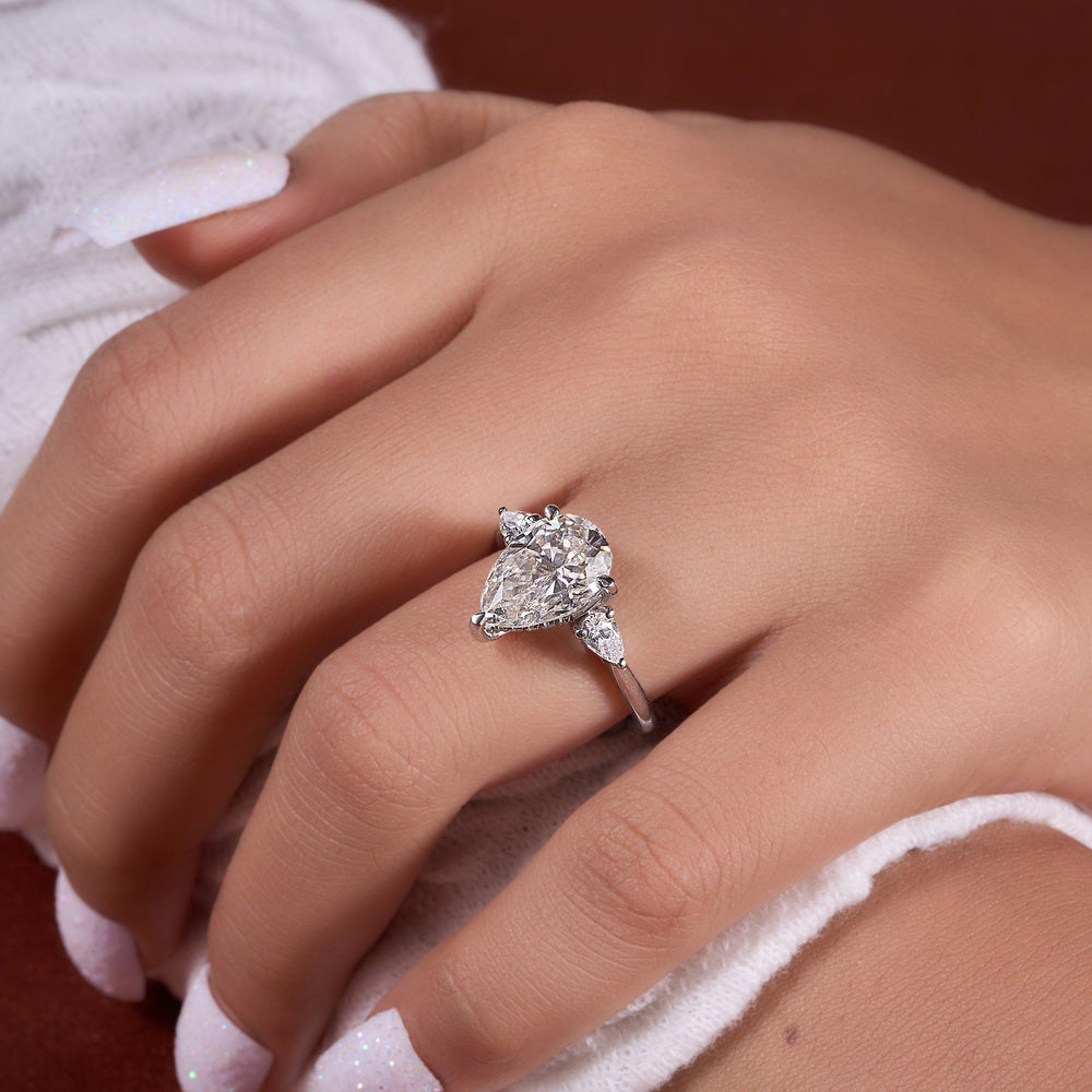 Pear Cut Labgrown Ring