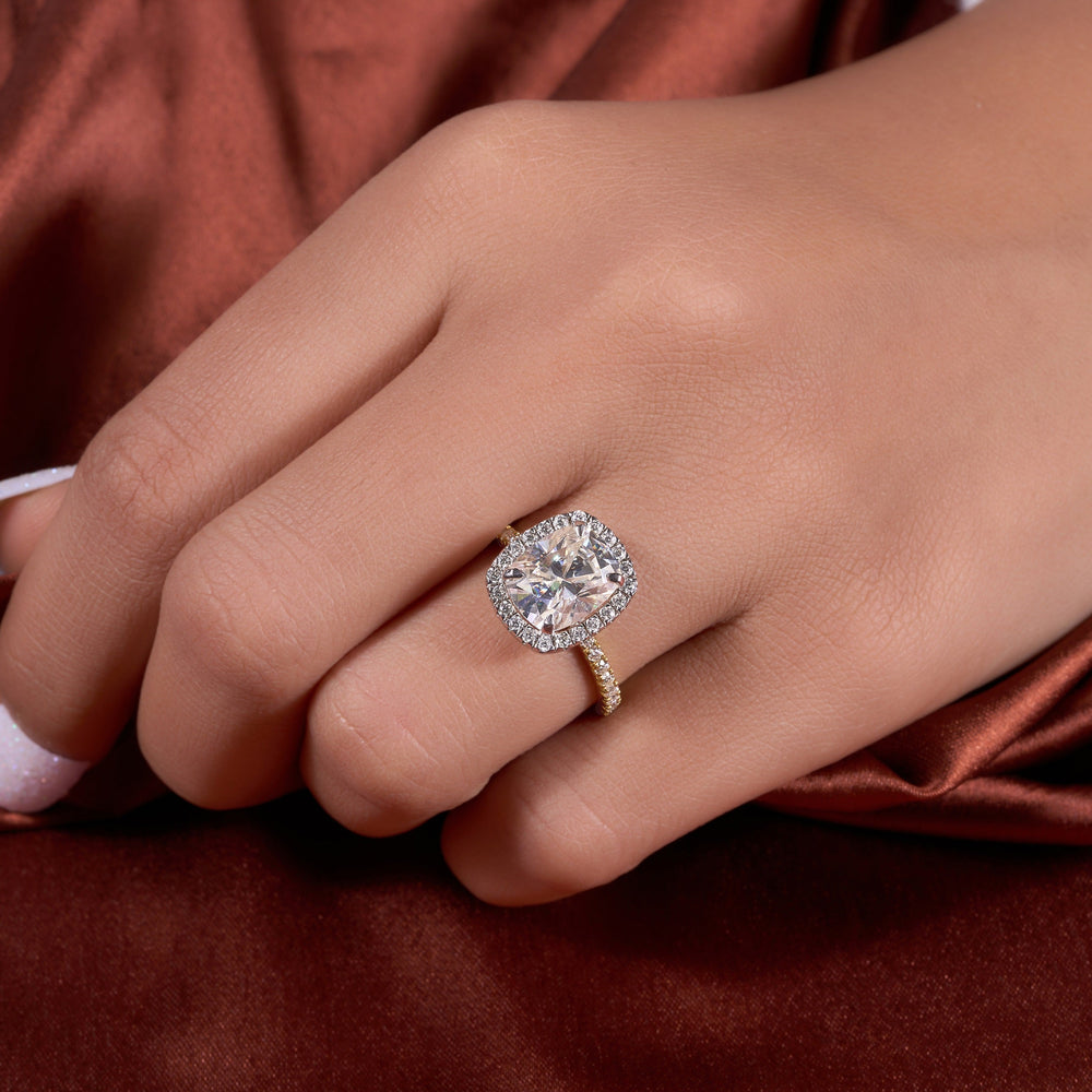 Cushion Cut Labgrown Ring