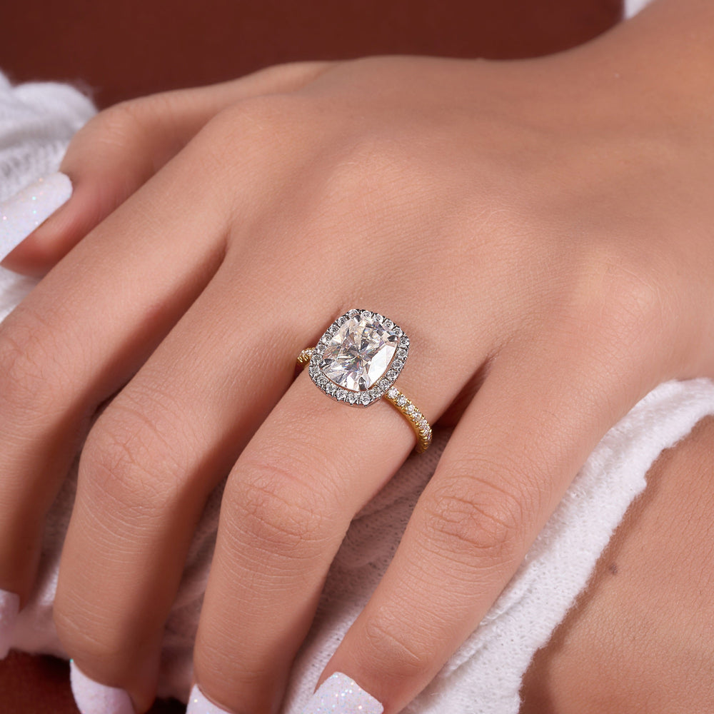 Cushion Cut Labgrown Ring