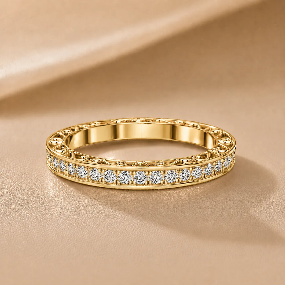 Vintage Lace Round-Cut Diamond Band