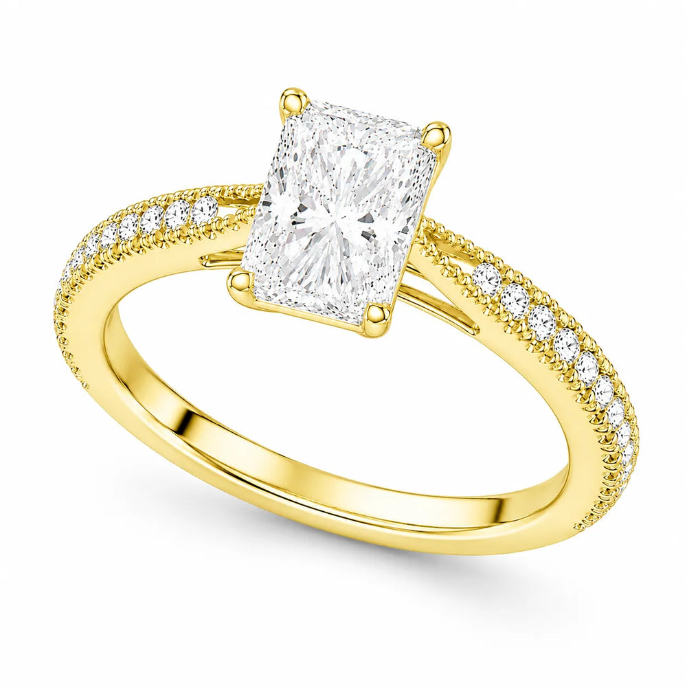 Luminous Promise Ring with Round Elegance