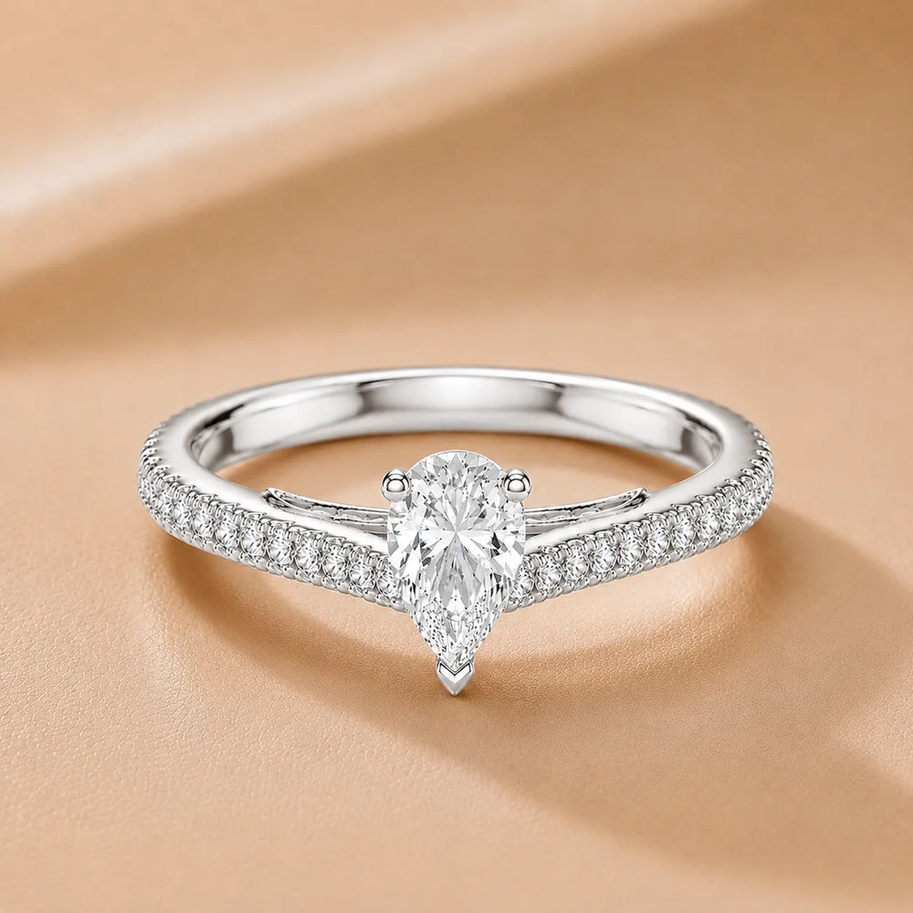 Luminous Promise Ring with Round Elegance