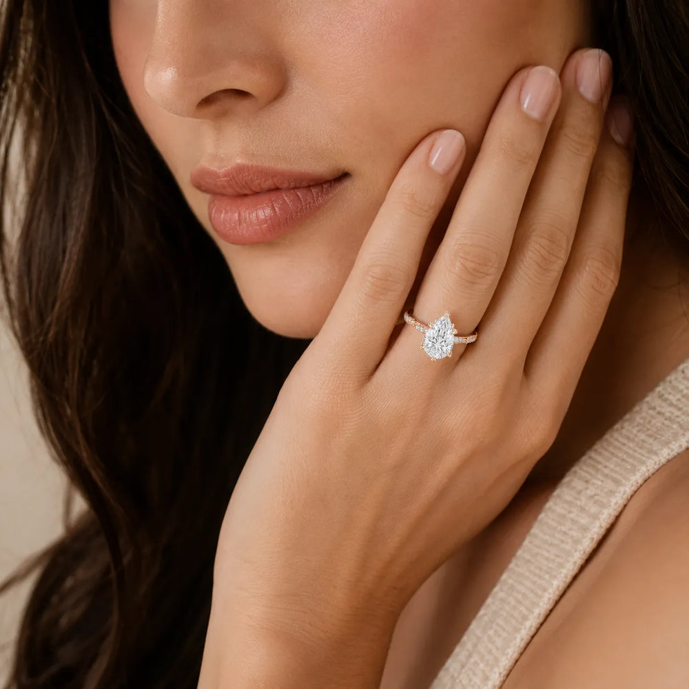 Classic Engagement Ring with Modern Luxury and Refined Beauty