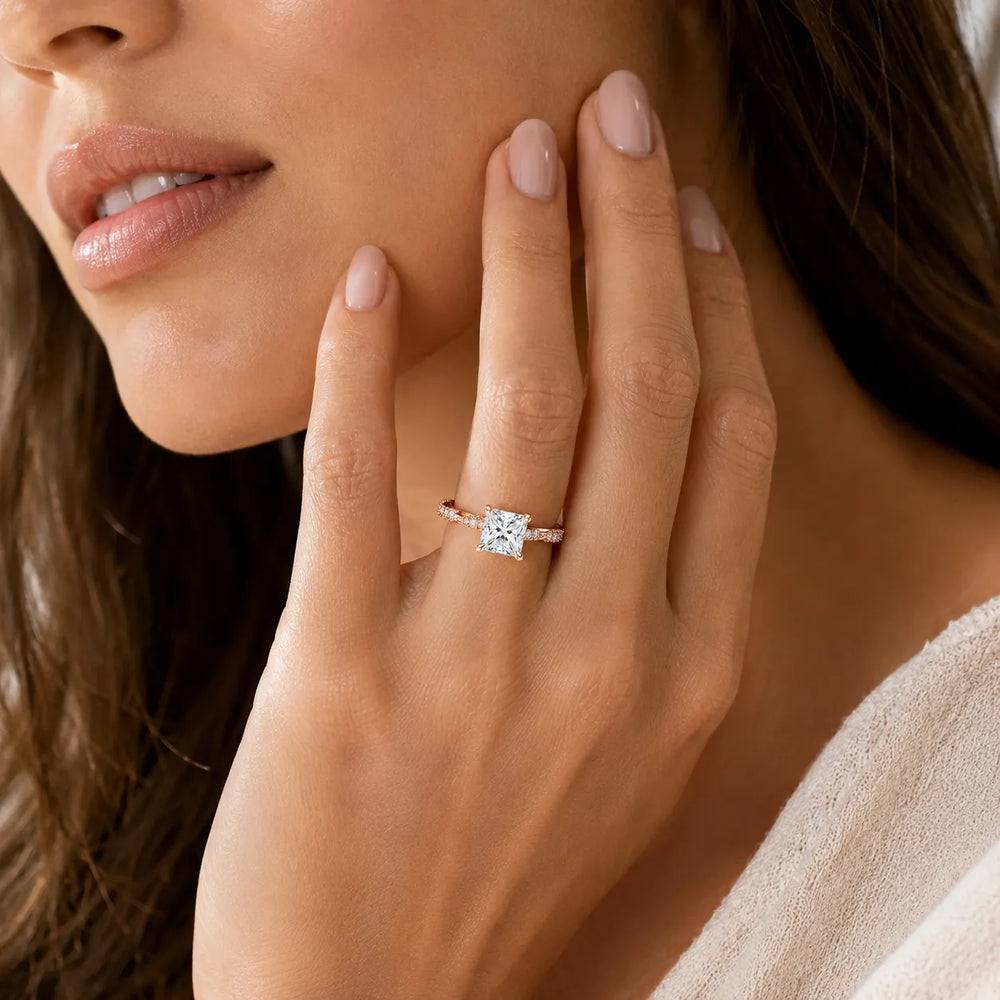 Classic Engagement Ring with Modern Luxury and Refined Beauty