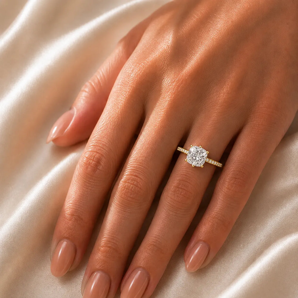 Romantic Solitaire Ring with Pavé Accent