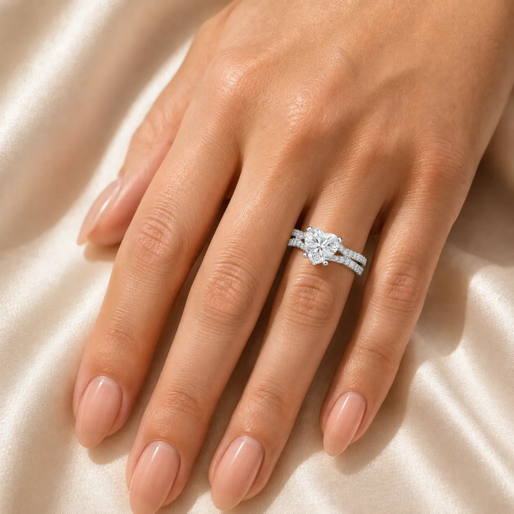 Serenity Knot Ring with Round Diamond